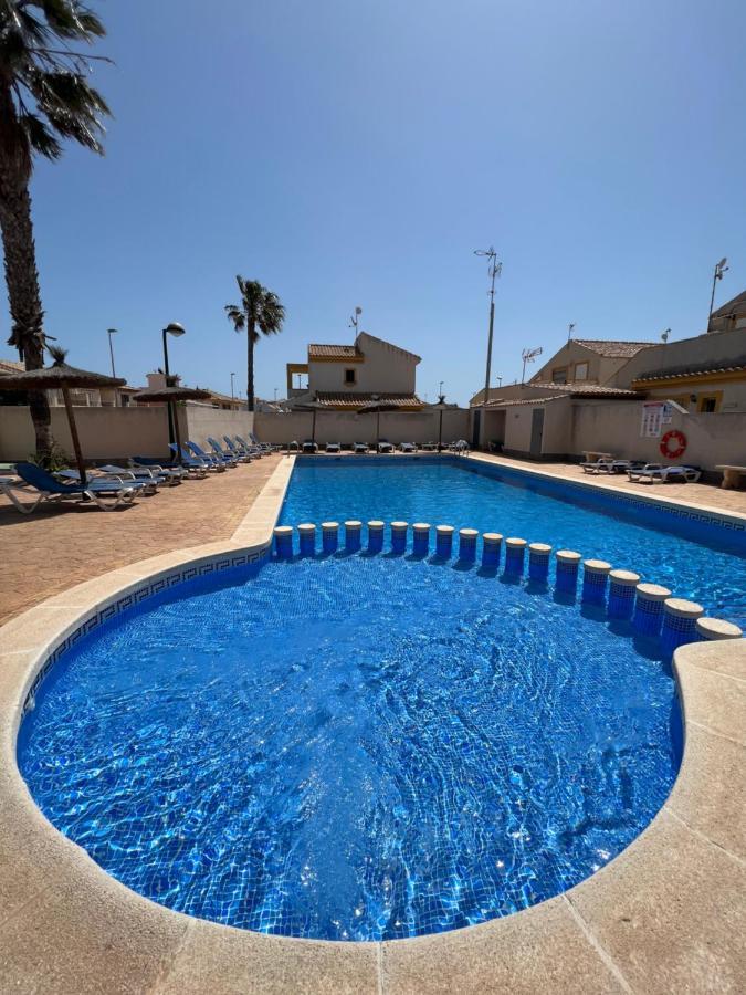 Bonito Adosado Con Piscina A 200 M De La Playa Apartment El Mojon  Ngoại thất bức ảnh